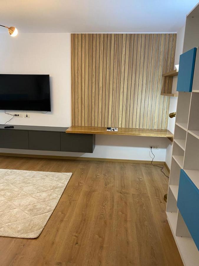 Mery Luxury Apartment กาลาจิ ภายนอก รูปภาพ