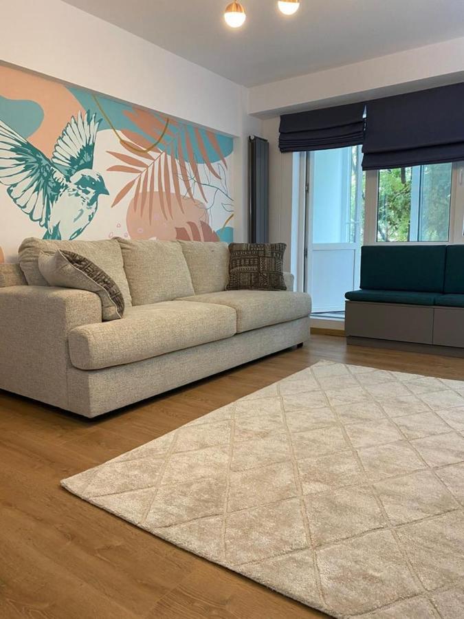 Mery Luxury Apartment กาลาจิ ภายนอก รูปภาพ